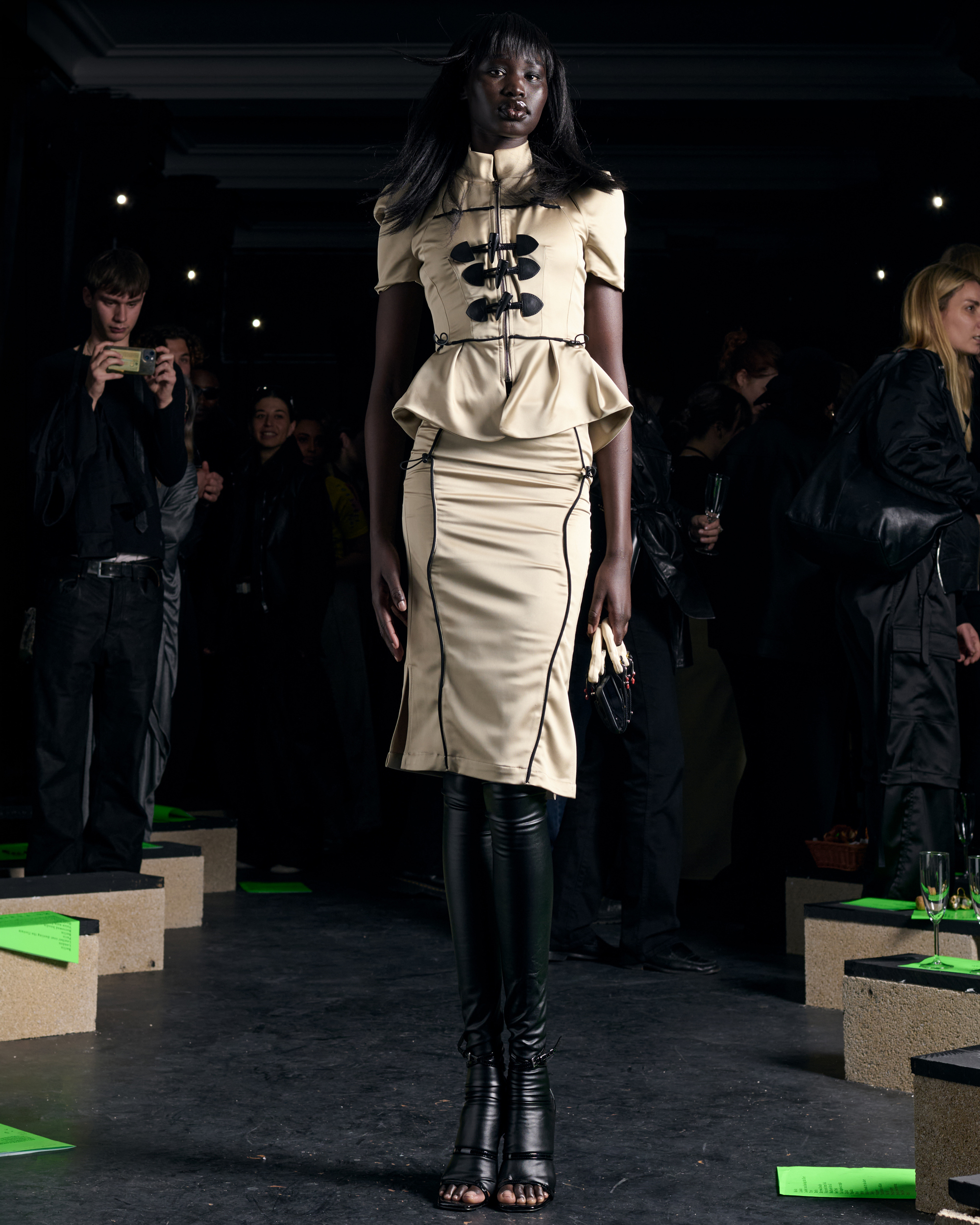 Je Suis Casting, Ottolinger, Mini Title 2026