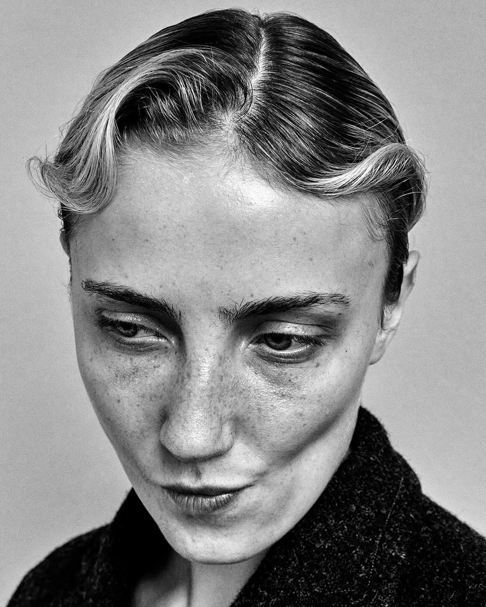 Jack Davison shoots Portrait Series Paris Photo 2025 — News — Mini